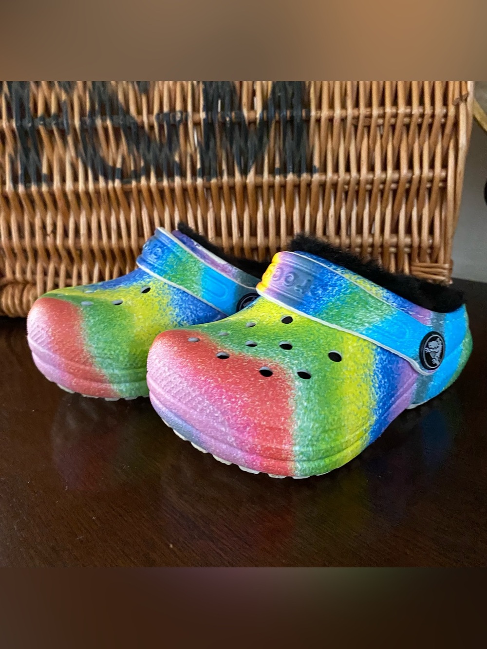 CROCS Little Kids Lined Spray Dye Clog (Size C 8) Multi Color Tie Dye Rainbow